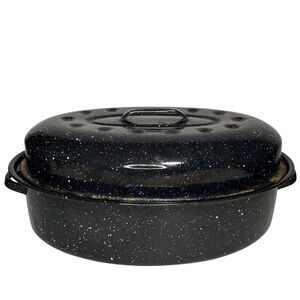 VTG Granite Ware covered oval blue speckled white